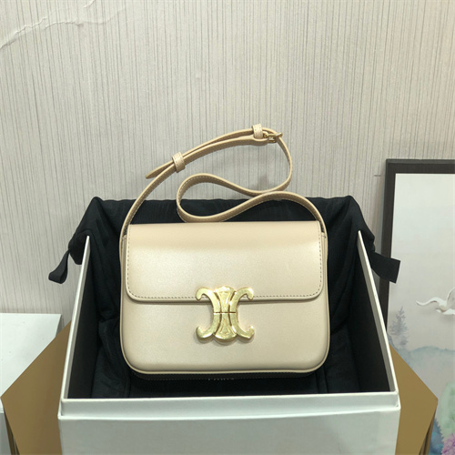 CELINE Triomphe Shoulder Bag 2021s最新款凯旋门腋下包