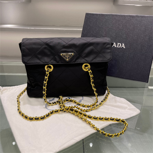 中古翻盖款 这款Vintage中古链条菱格流浪包